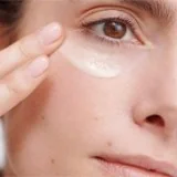 Contour des yeux